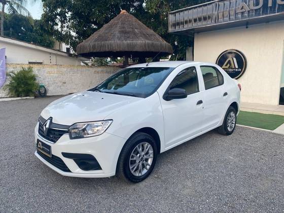 RENAULT LOGAN 2023