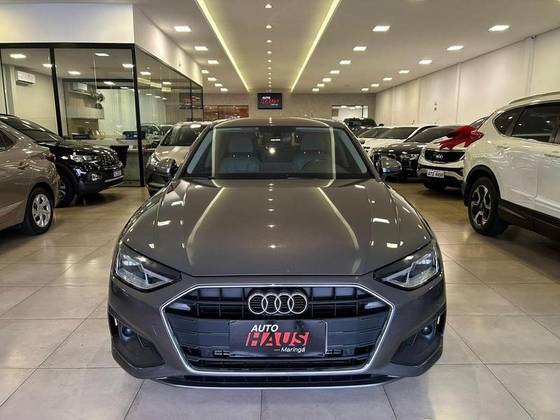 AUDI A4 2021