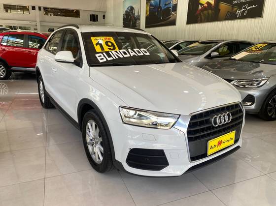 AUDI Q3 2019
