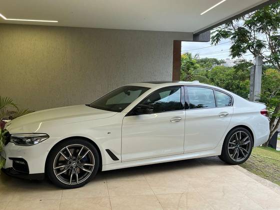 BMW 540i 2019