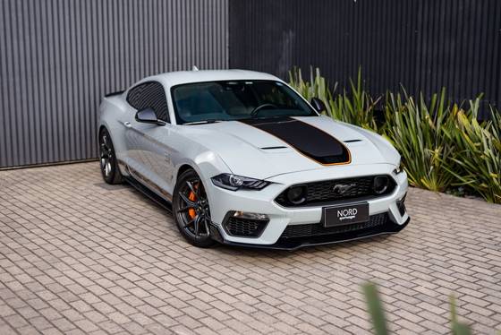 FORD MUSTANG 2021
