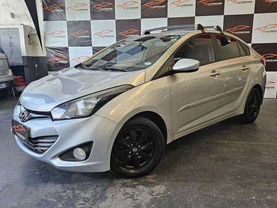 HYUNDAI HB20S 2015