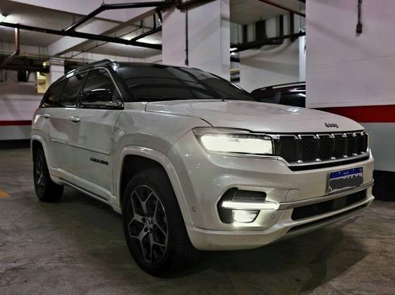 JEEP COMMANDER 2022