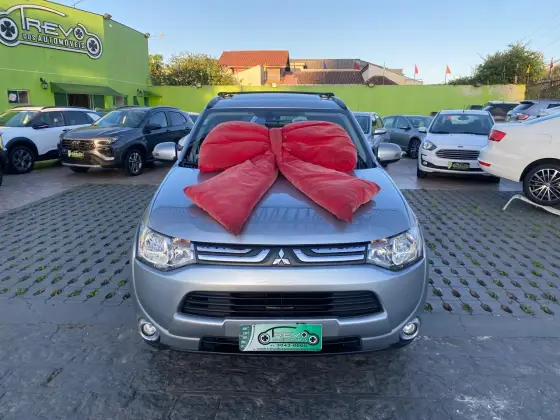 MITSUBISHI OUTLANDER 2014