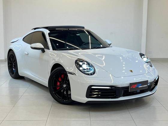 PORSCHE 911 2021