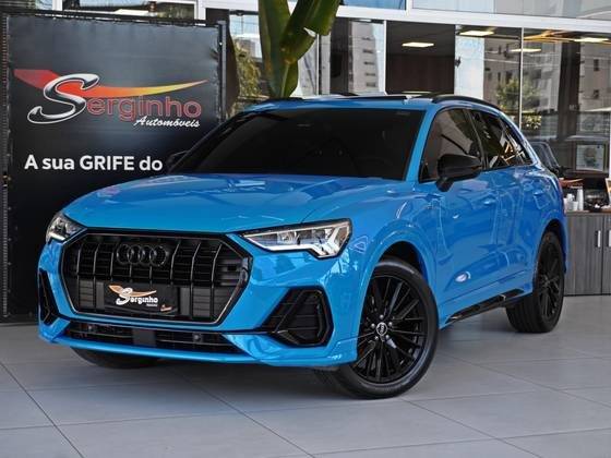AUDI Q3 2021