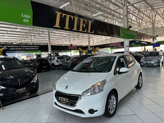 PEUGEOT 208 2014