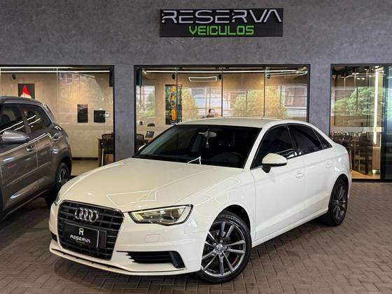 AUDI A3 2015