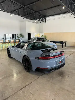 PORSCHE 911 2024