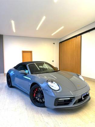 PORSCHE 911 2023