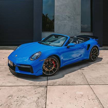 PORSCHE 911 2023