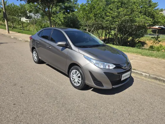 TOYOTA YARIS 2020