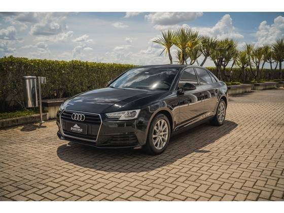 AUDI A4 2018