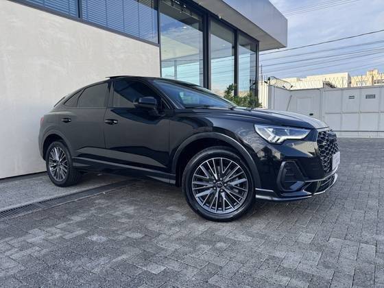 AUDI Q3 2024