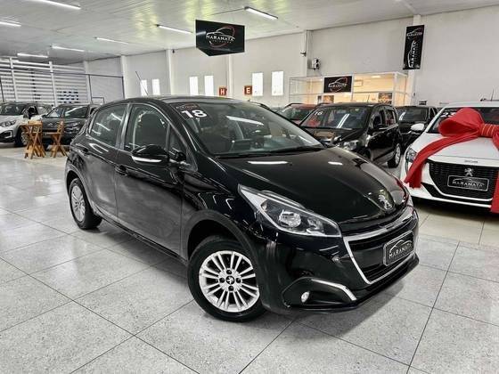 PEUGEOT 208 2018