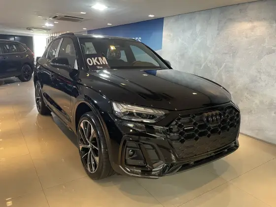 AUDI Q5 2025