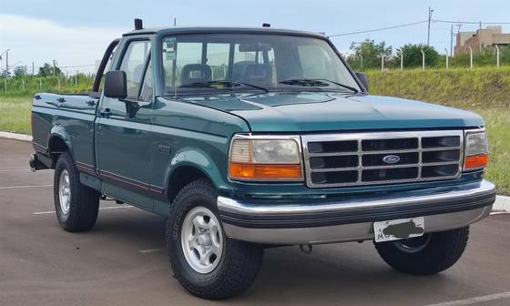 FORD F-1000 1997