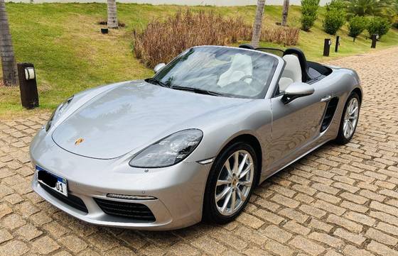 PORSCHE 718 2023