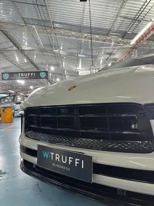 PORSCHE MACAN 2023