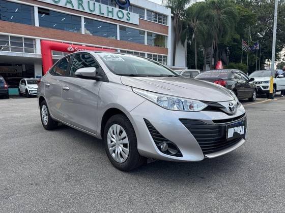 TOYOTA YARIS 2020