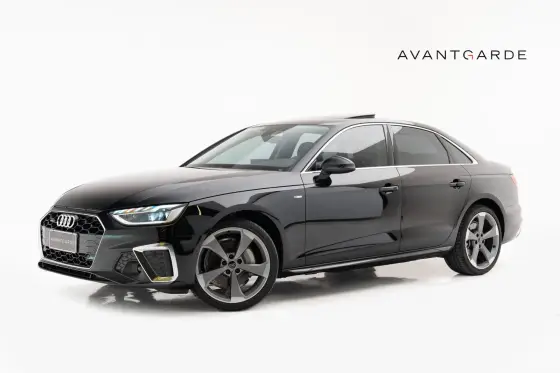 AUDI A4 2024