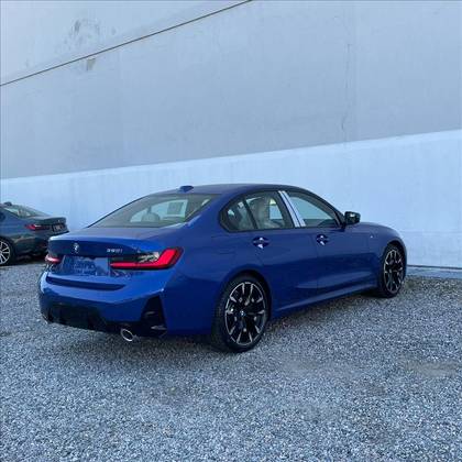 BMW 320i 2025