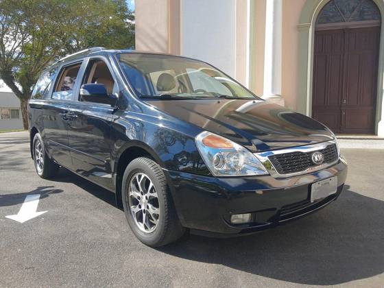 KIA CARNIVAL 2015