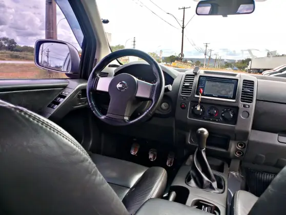 NISSAN FRONTIER 2013