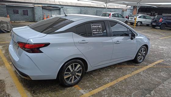 NISSAN VERSA 2024
