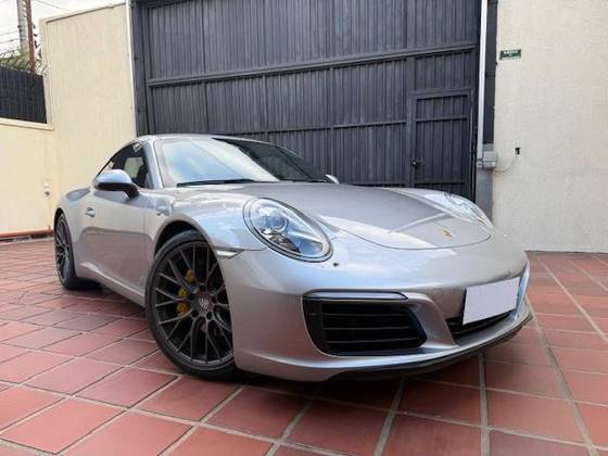 PORSCHE 911 2018