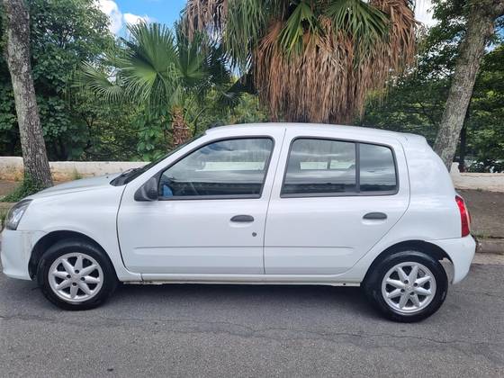 RENAULT CLIO 2014