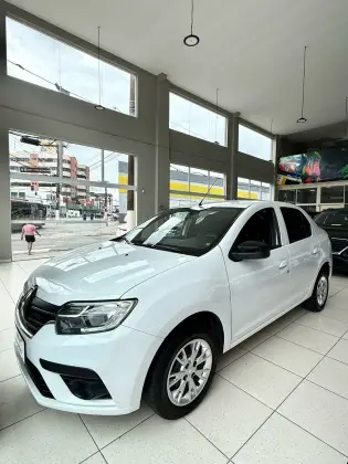 RENAULT LOGAN 2024
