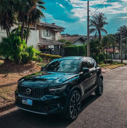 VOLVO XC40 2020