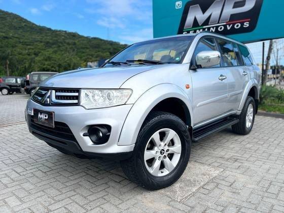 MITSUBISHI PAJERO DAKAR 2016