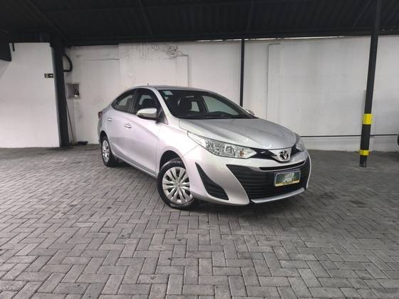 TOYOTA YARIS 2020
