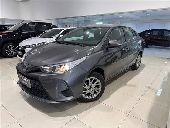 TOYOTA YARIS 2023