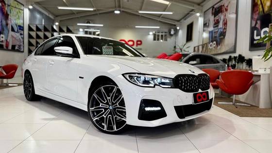 BMW 330e 2022