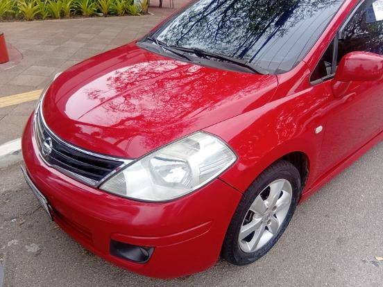 NISSAN TIIDA 2013