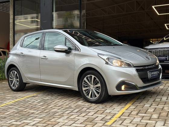 PEUGEOT 208 2017