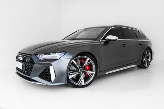 AUDI RS6 2021