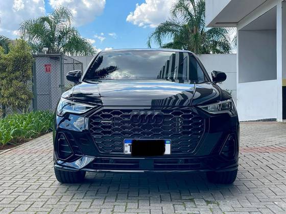 AUDI Q3 2024