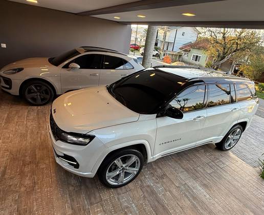 JEEP COMMANDER 2022