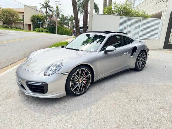 PORSCHE 911 2017