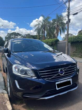 VOLVO XC60 2017