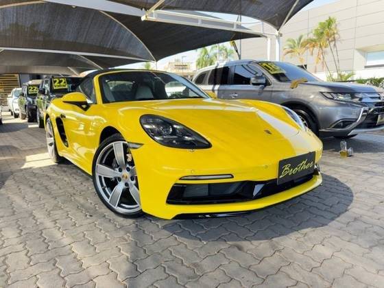 PORSCHE 718 2024