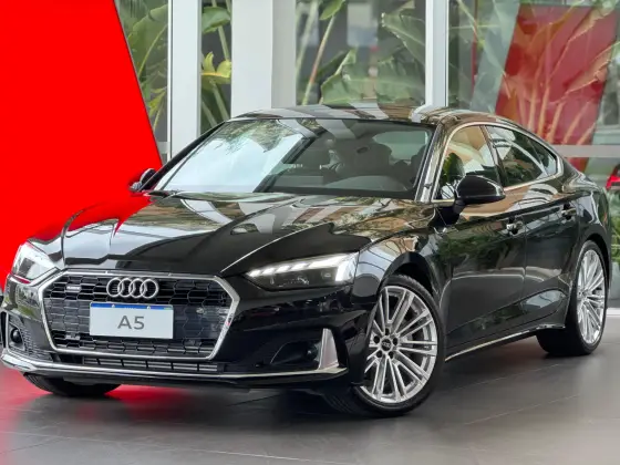 AUDI A5 2024