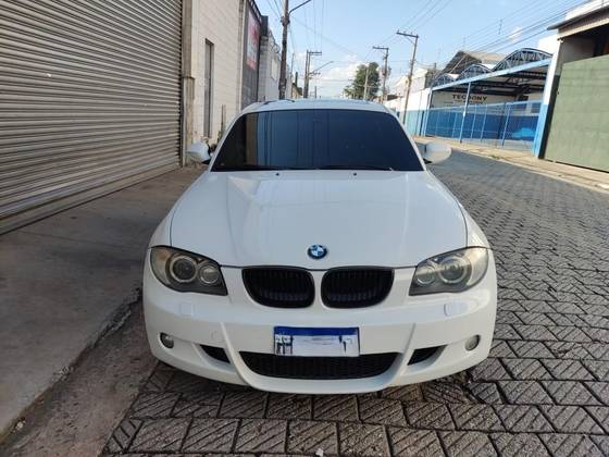 BMW 130i 2011