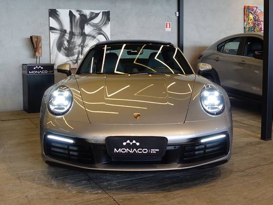 PORSCHE 911 2021