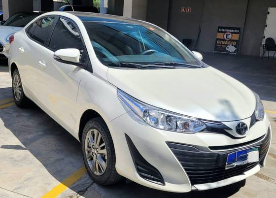 TOYOTA YARIS 2020