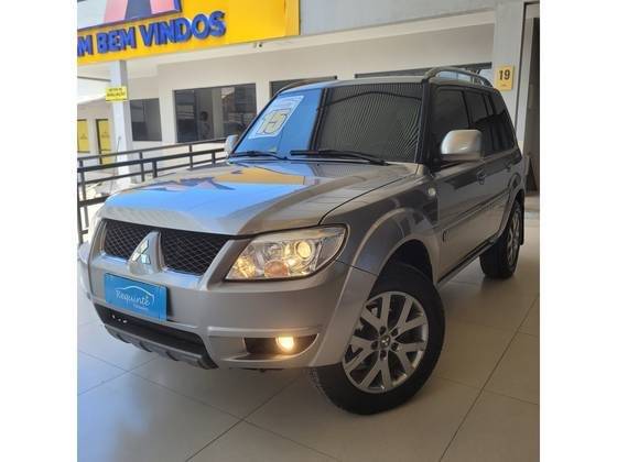 MITSUBISHI PAJERO TR4 2015
